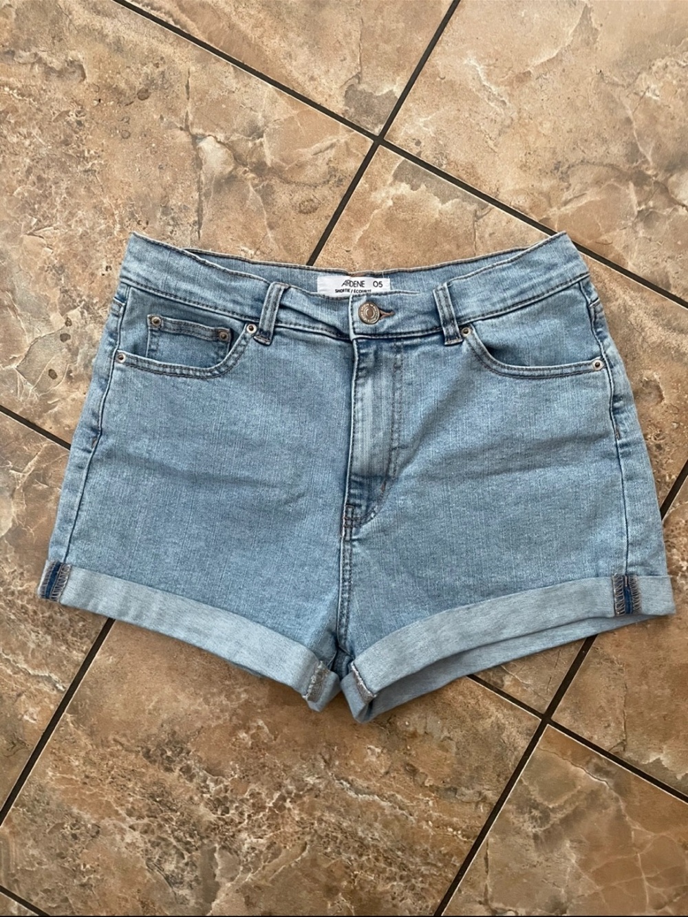 Ardene Light Wash Rolled Hem Denim Shorts